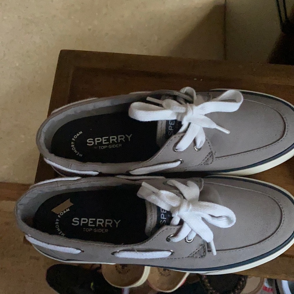 Sperry shoe